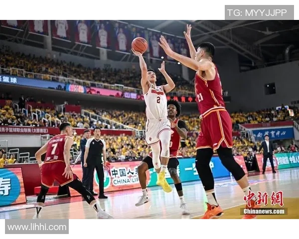 2017年CBA季后赛广东队与山西队激战回顾与精彩瞬间分析